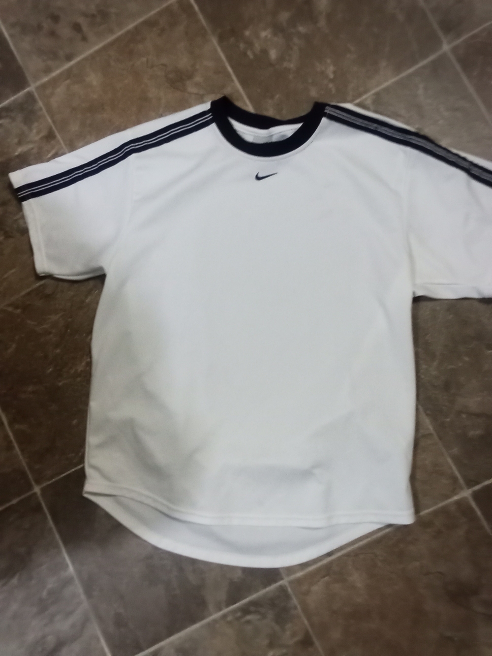 Nike White Short-Sleeve Athletic Tee with Navy Accents